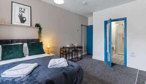 Studio Apartment