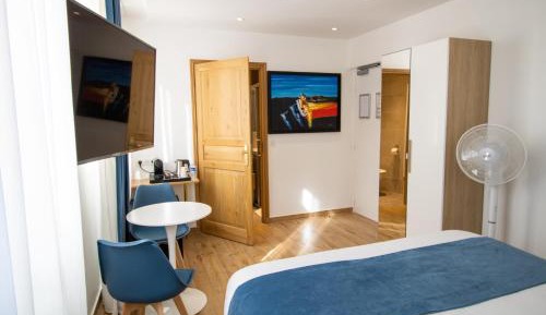 Queen Room