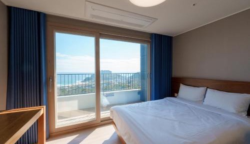 Deluxe Double Room with Sea View