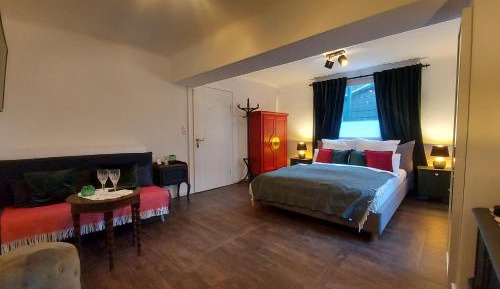 Large Double Room