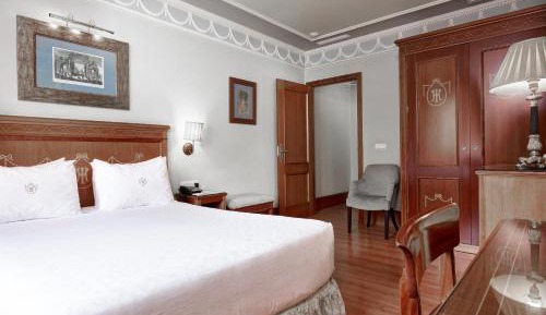 Classic Double or Twin Room