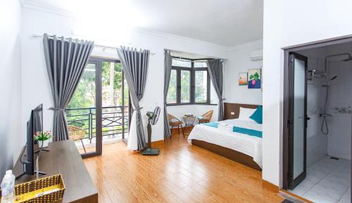 King Room with Balcony