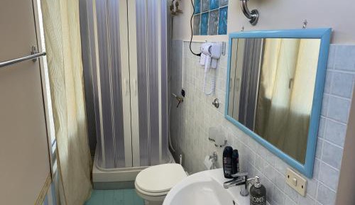 Triple Room with Private External Bathroom