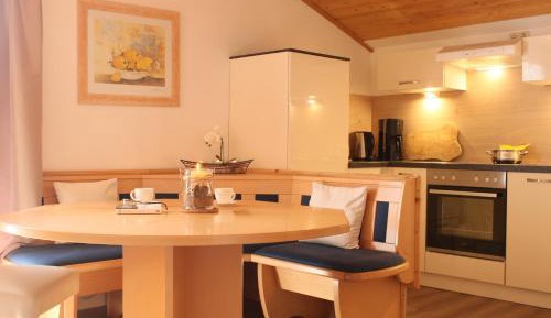 Large One-Bedroom Apartment with Balcony