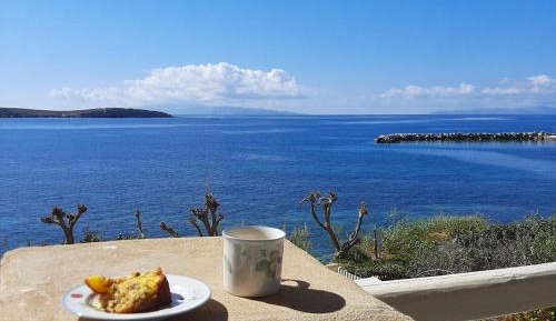 Studio Apartment with Sea View