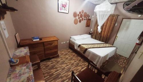 Deluxe Double Room (2 Adults + 1 Child)