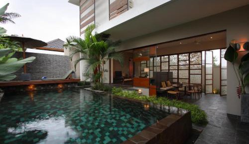 Villa with Private Pool 