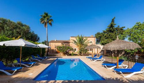 Villa with Garden View