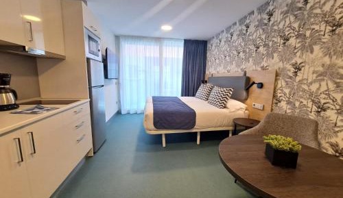 Studio Apartment