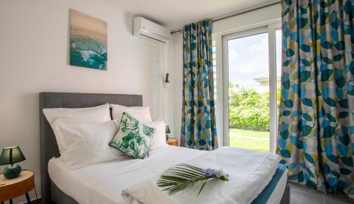 Suite with Hot Tub
