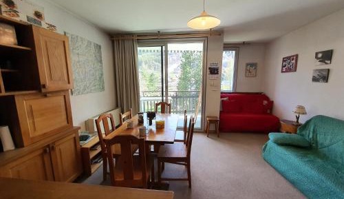 Studio with Mountain View