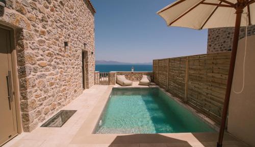 Junior Suite with Private Pool