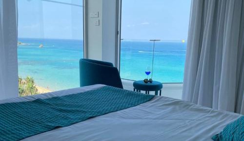 Silver Panorama with Sea View