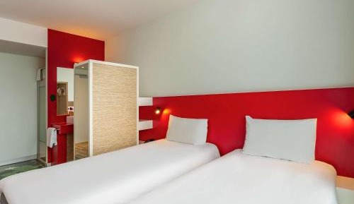 Comfort Twin Room