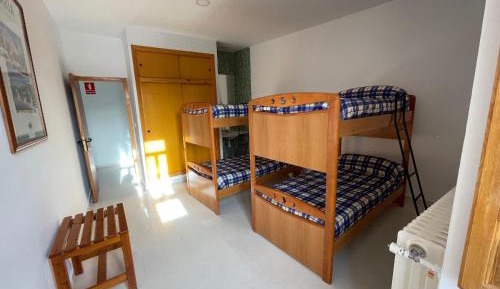 Quadruple Room with Shared Bathroom