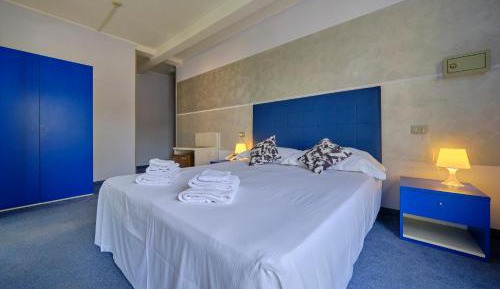 Superior Double Room with Balcony