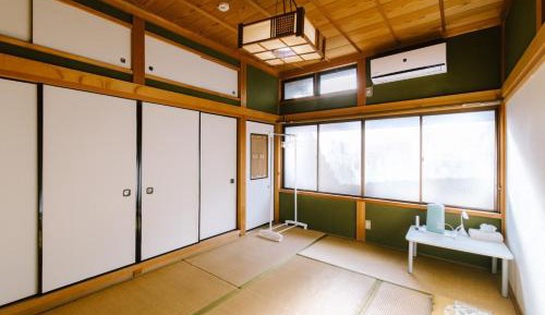Economy Triple Room