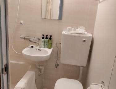 Economy Twin Room