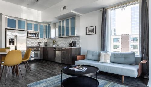 One-Bedroom Apartment, Multiple Beds