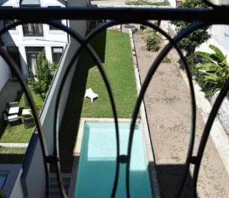 Apartment with Pool View 