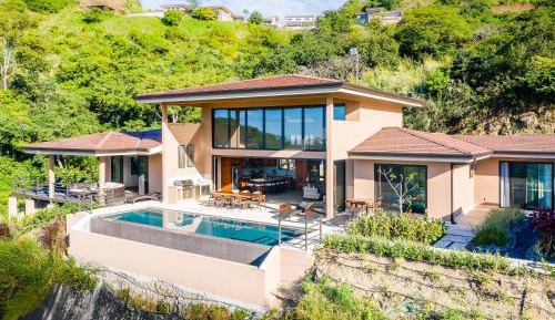 Five-Bedroom Holiday Home