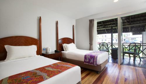 Garden Chalet Twin