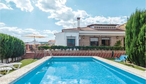 Three-Bedroom Holiday Home 