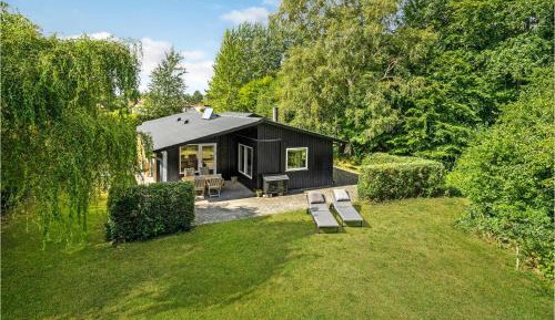 Three-Bedroom Holiday Home 