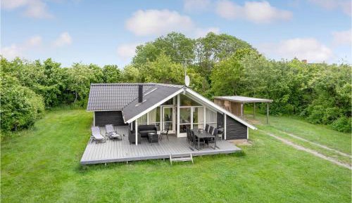 Four-Bedroom Holiday Home