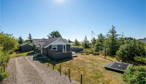 Three-Bedroom Holiday Home 