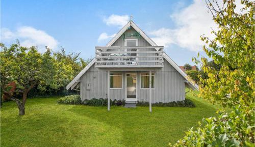 Three-Bedroom Holiday Home 