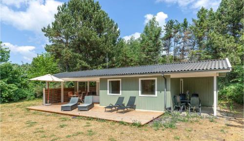 Three-Bedroom Holiday Home 