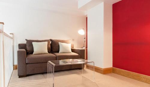 Mezzanine Suite