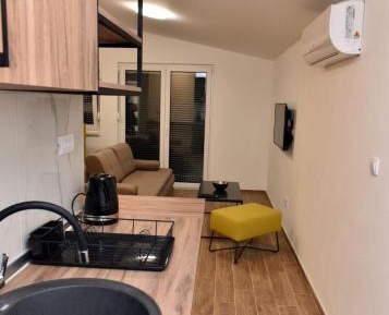 King Studio with Sofa Bed