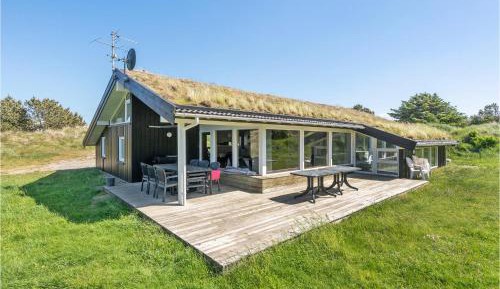 Six-Bedroom Holiday Home
