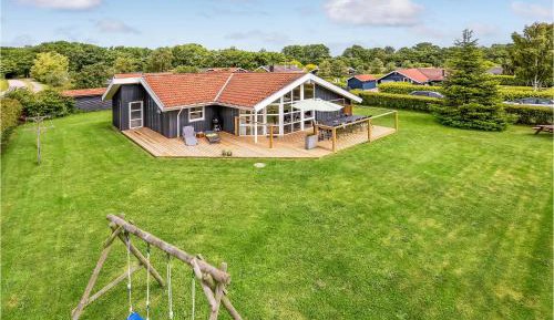 Four-Bedroom Holiday Home