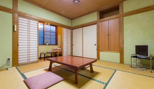 Japanese-Style Room