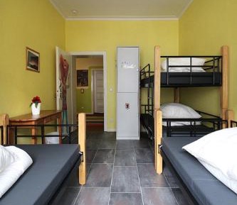Bed in 4-Bed Dormitory Room (mixed)