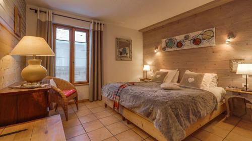 N°171 One Bedroom Apartment CHAMOIS - with private terrace and glacier view