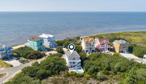 Five Bedroom Holiday Home