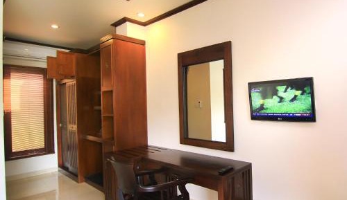 Economy Triple Room