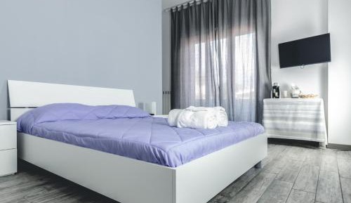 King Room with Balcony