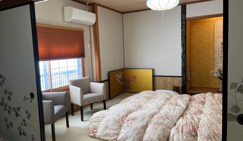 Twin Room with Bathroom