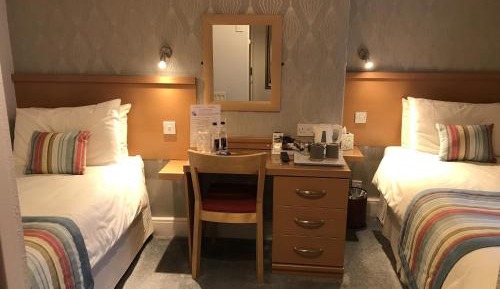 Twin Room with Private Bathroom