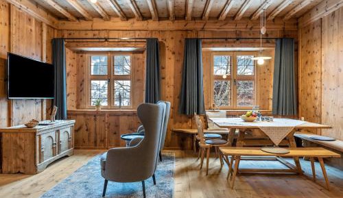 Three-Bedroom Superior Apartment