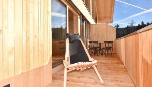Apartment with Garden View