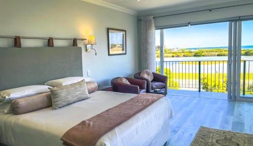 Honeymoon Suite
