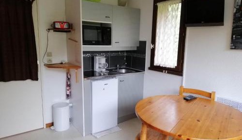 Apartment (4 Adults)