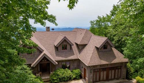 Five-Bedroom Holiday Home
