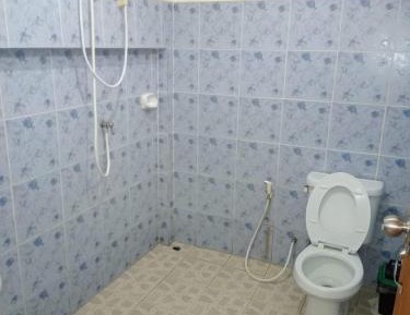Basic Triple Room